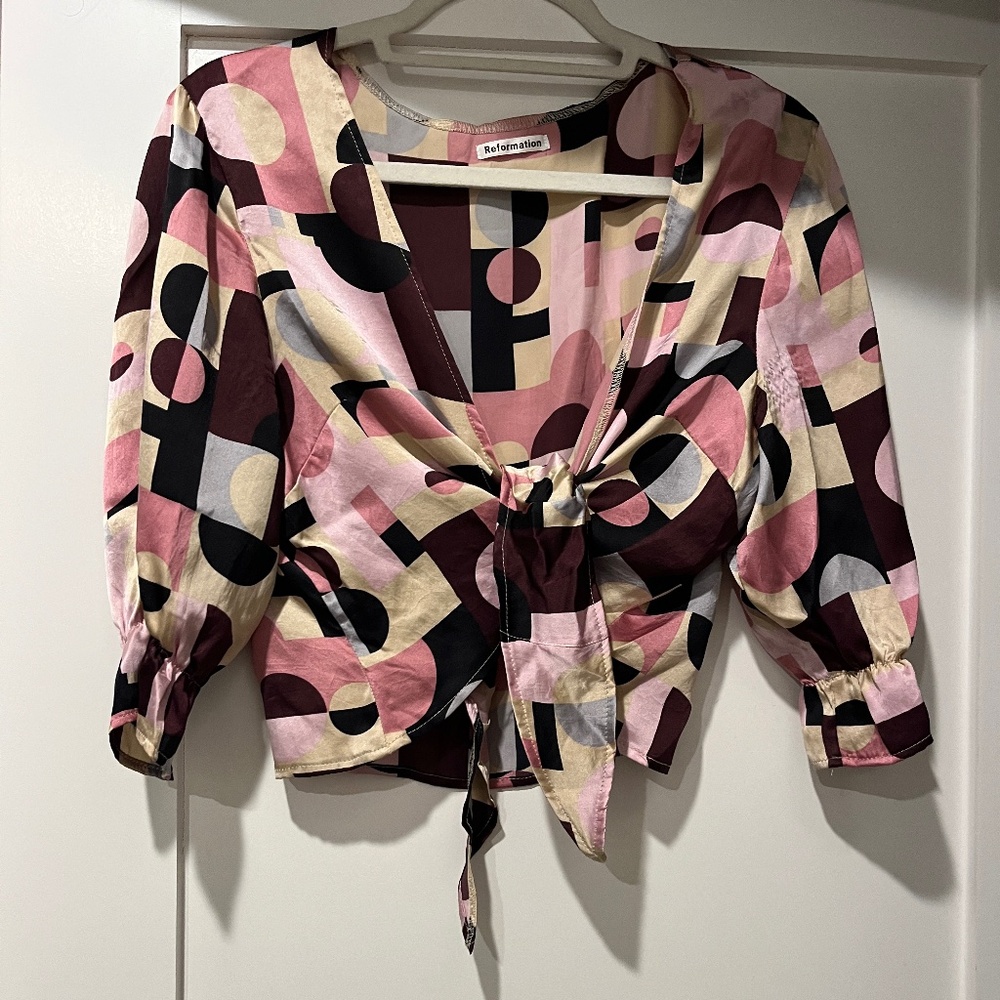 Reformation Geometric  Silk Tie Front Crop Top Pink | S